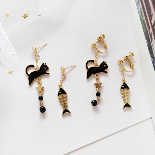 Fashion cat fish bone asymmetry earrings Gold stars Black cat earrings female popular cat eat the fish stud earrings for women